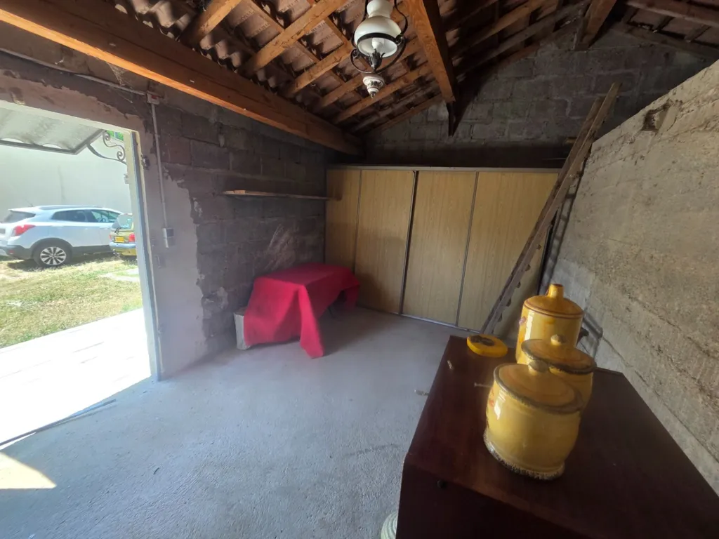 Pesuköök - Charming Villa with Terrace in Cendras
