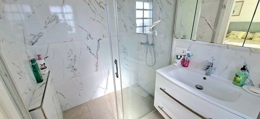 Vannitoad - Semi-Detached Villa with Pool in Chayofa
