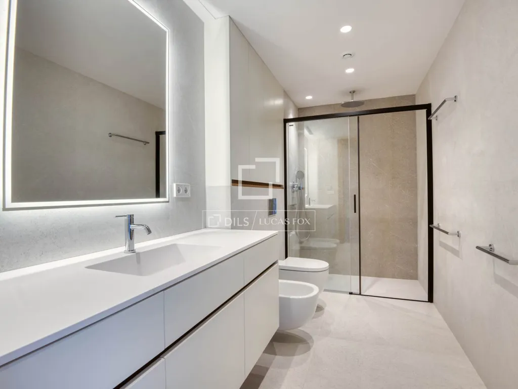 Salles de bain - Newly Built Villa with Sea Views in Platja d'Aro