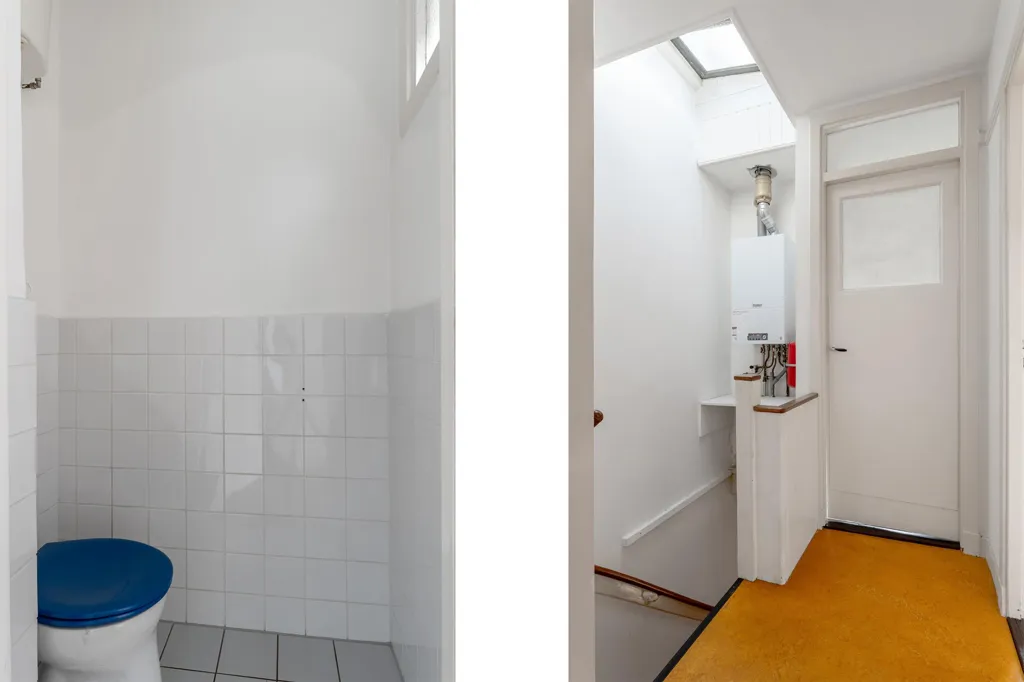 Salles de bain - Light Double-Storey Flat with Balcony in Rotterdam-Noord
