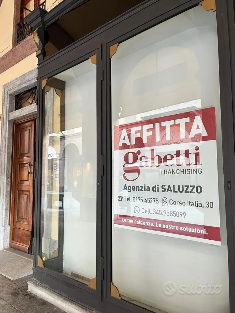 Välivaade - Commercial Space with Large Windows in Saluzzo