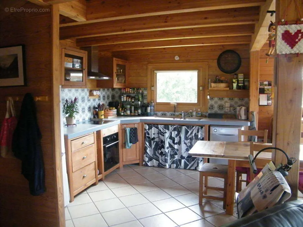 Cuisine - Chalet avec Vue Montagne à Ancelle