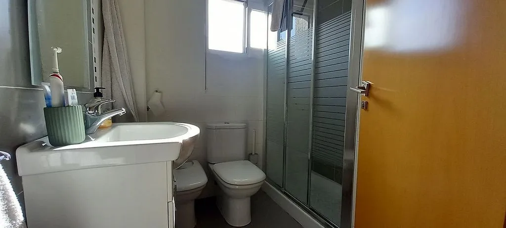 Vannitoad - Beachfront Flat with Garage in Rabida Street