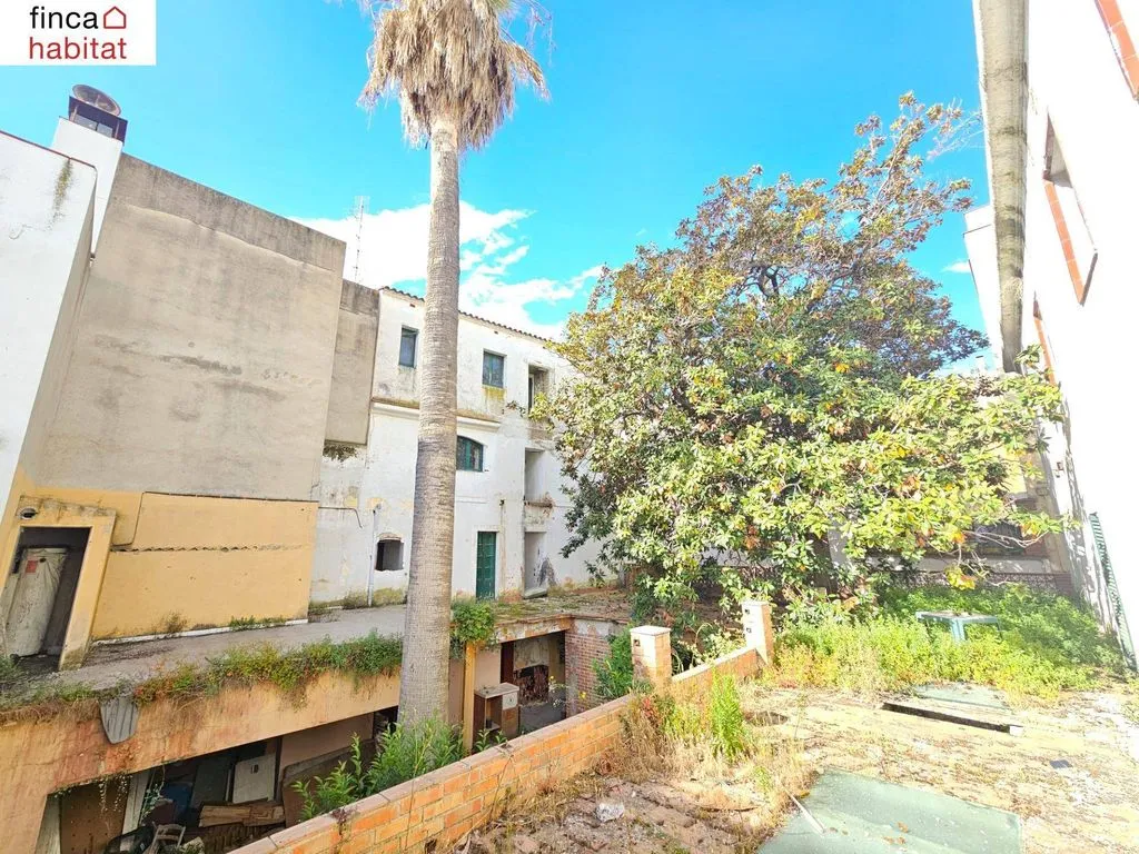 Aed - Apartment Complex with Sea View in Lloret de Mar