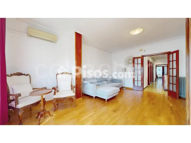 Soggiorno - Ample Apartment with Terrace in Carrer de Císcar