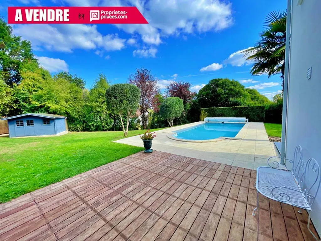 Piscine - Maison Luxueuse avec Piscine à Latresne
