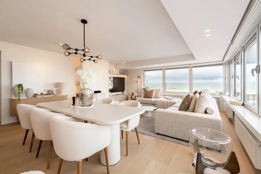 Söögituba - Corner Flat with Sea View in Lichttorenplein