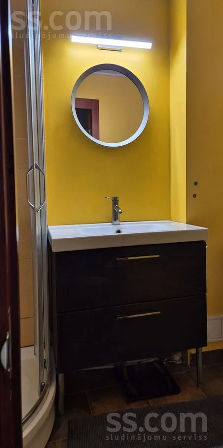 Salles de bain - Renovated 3-Bedroom Flat in Liepāja