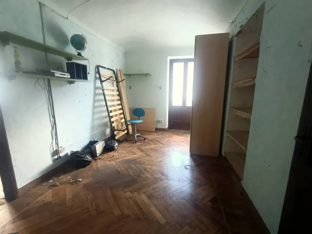 Pièces - Rustic Villa to Renovate in Roccavione
