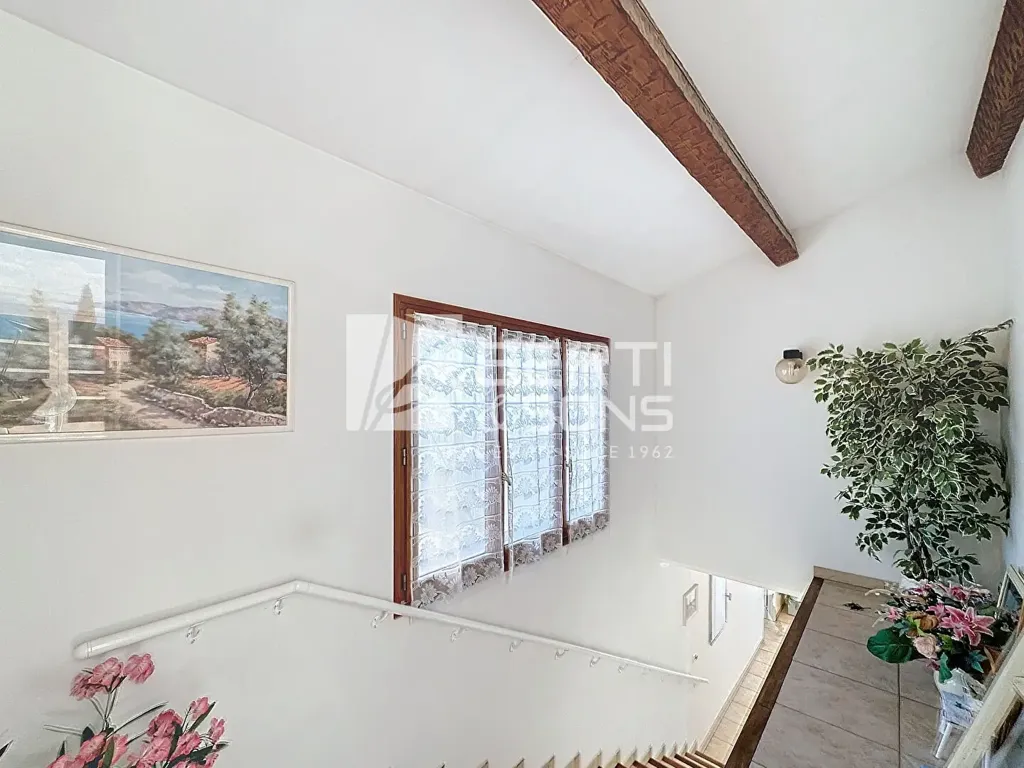 Toad - Villa with Panoramic Sea View in Mandelieu