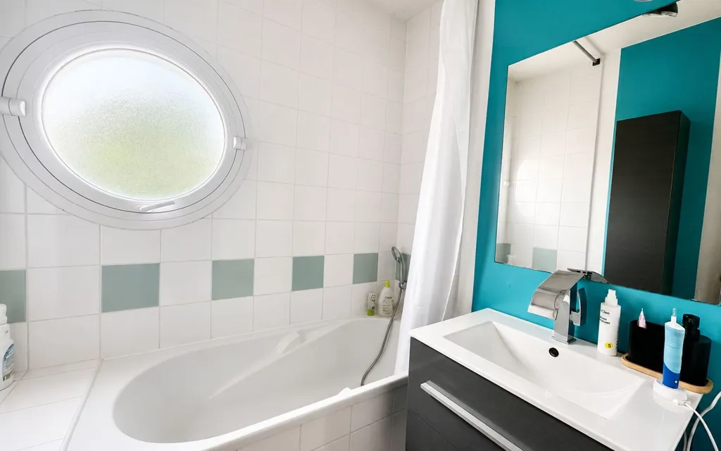 Salles de bain - Maison avec Piscine et Jardin à Dax
