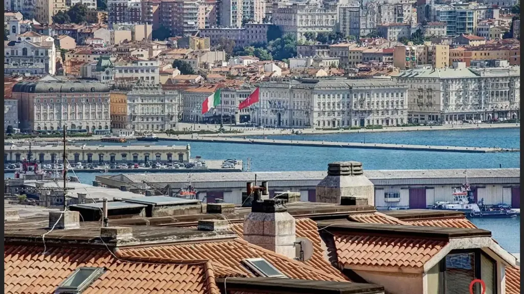 Terra Cielo Building with Apartments in Trieste