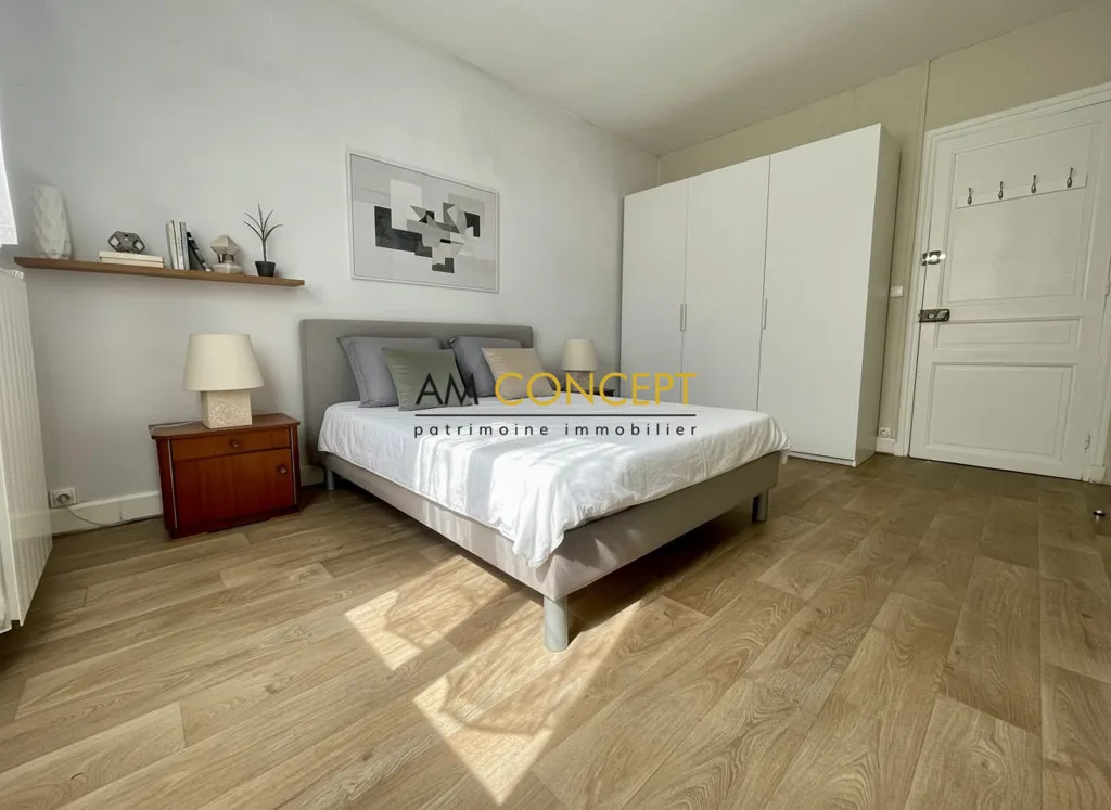Magamistoad - 5-Piece House with Garden in Nice West