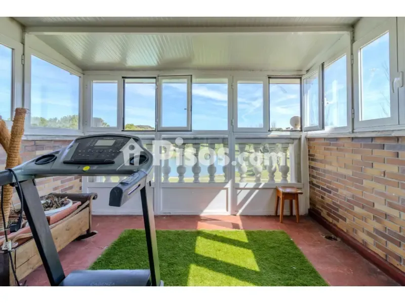 Toad - Chalet with Golf View in Cabanillas del Campo