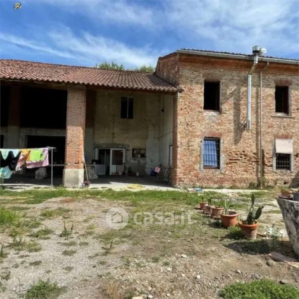 Jardin - Two-Level Apartment in Ex-Rural Compound, Casalmaggiore