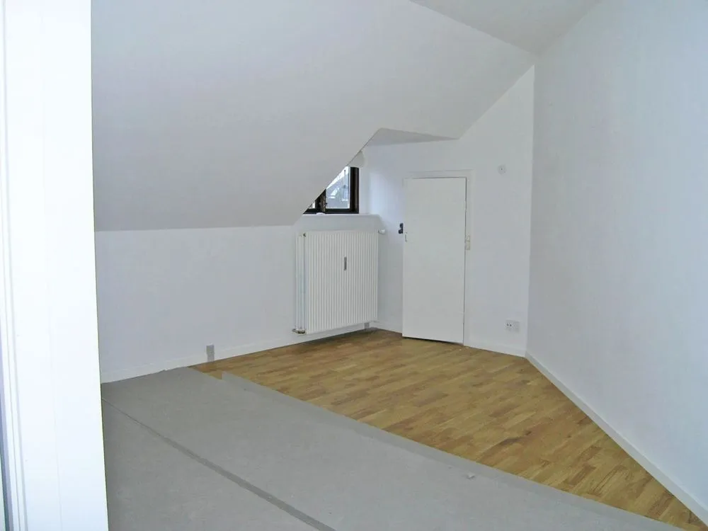 Rooms - Spacious Flat with Church Square View in Midtown