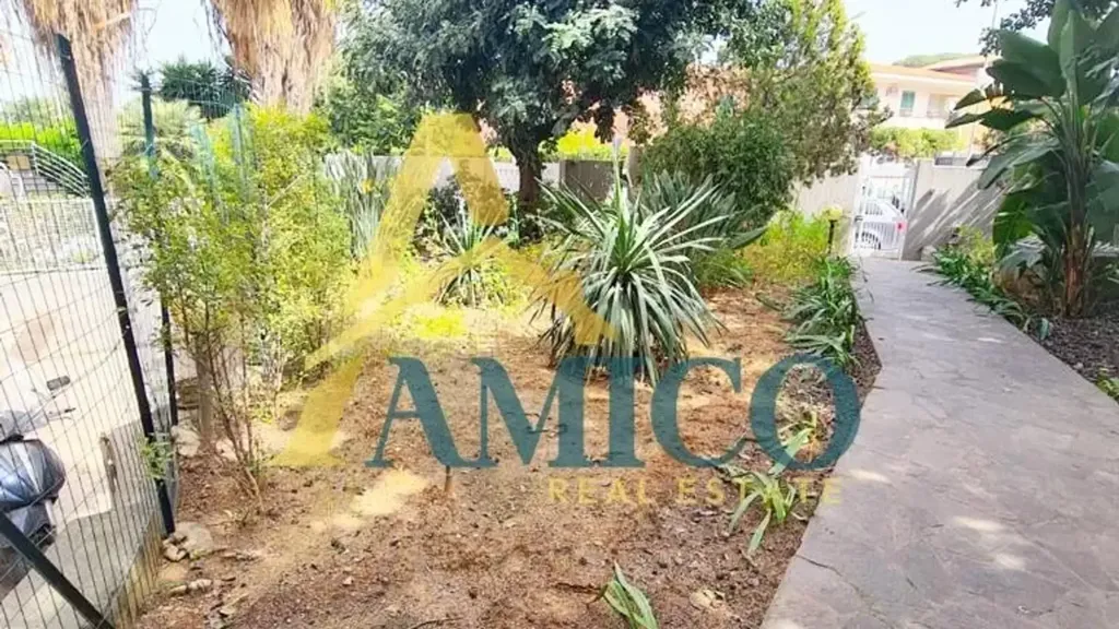 Jardin - Spacious Villa Apartment with Terrace in Bagheria
