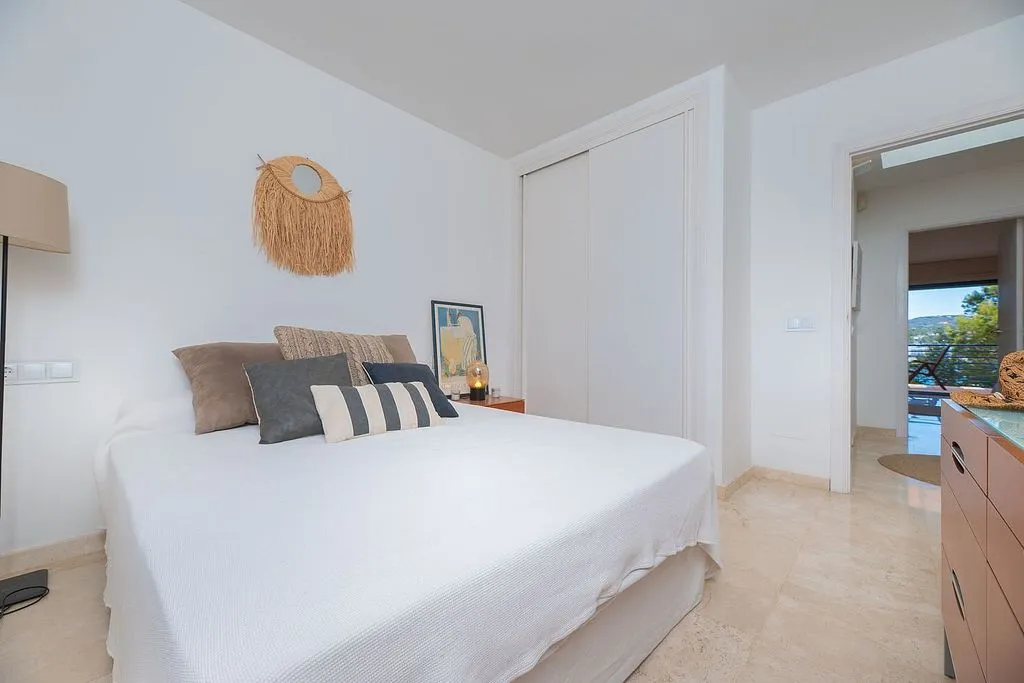 Chambres - Adosado with Pool and Terrace in Marina Botafoc