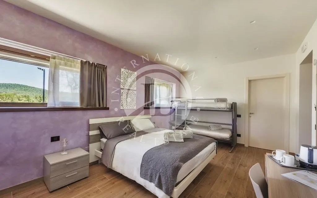 Dormitorios - Luxury Villa with Panoramic Pool in Manciano, Tuscany