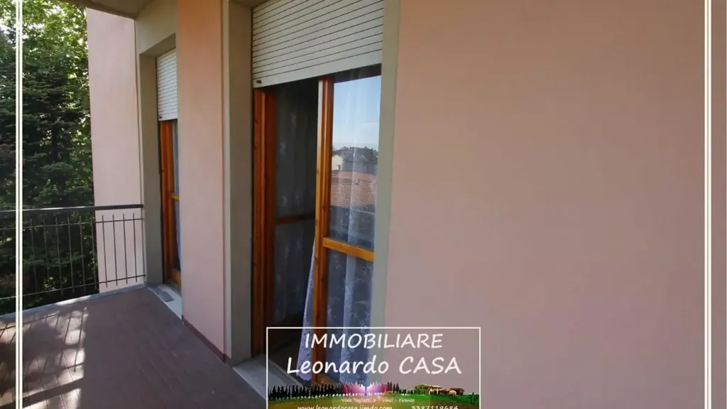 Rõdu - 4-Bed Apartment with Terraces in Empoli