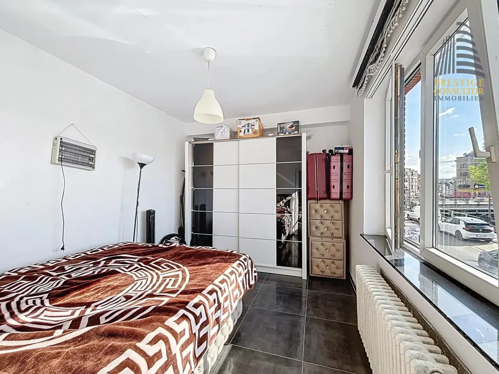 Chambres - Studio avec Vue sur le Canal à Anderlecht