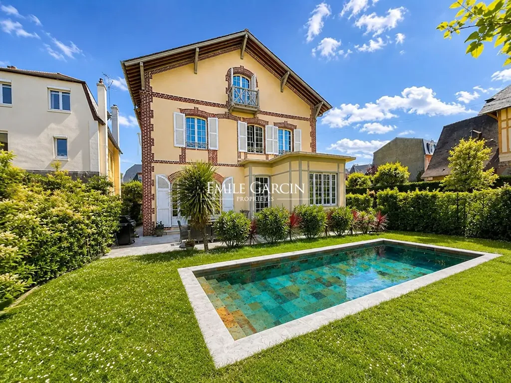 Välivaade - Luxury House with Pool in Deauville