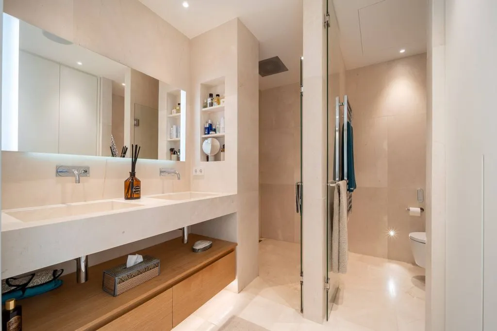 Vannitoad - Luxury Apartment with Sea View in Benahavís