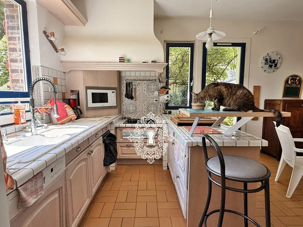 Kitchen - Briarde Property with Garden near Nangis