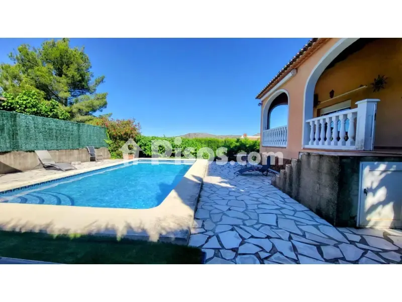 Bassein - Chalet with Mountain and Sea Views in Montecorona