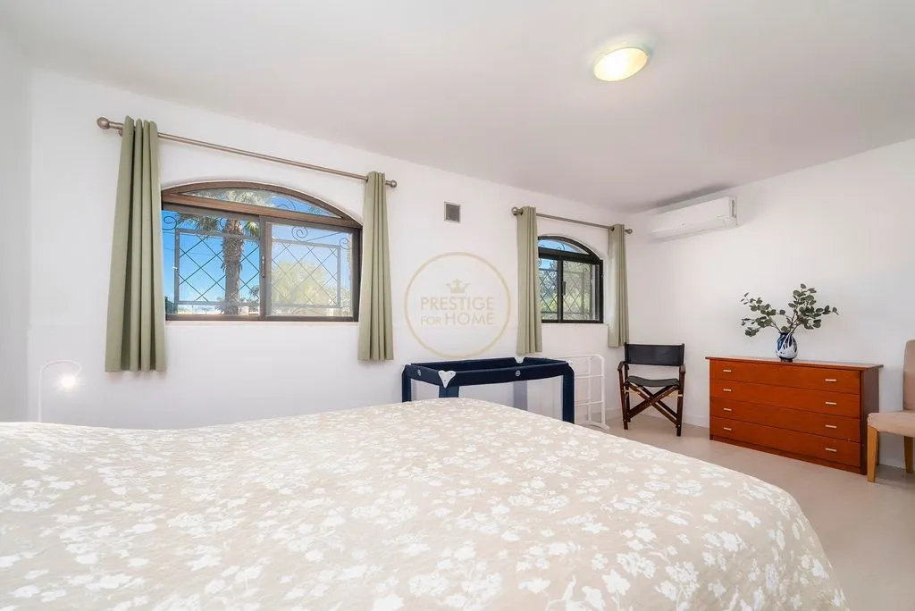 Magamistoad - Luxury Villa with Pool in Quarteira