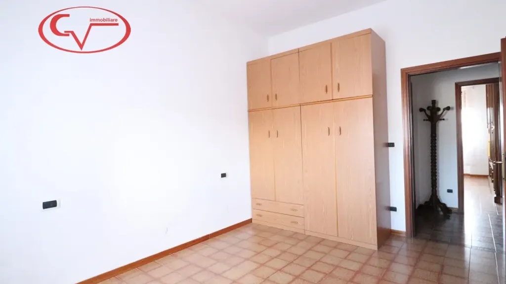 Toad - Spacious 4-Room Apartment with Terraces in Montevarchi