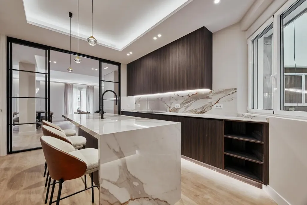 Cuisine - Spacious Apartment with Balcony in Madrid