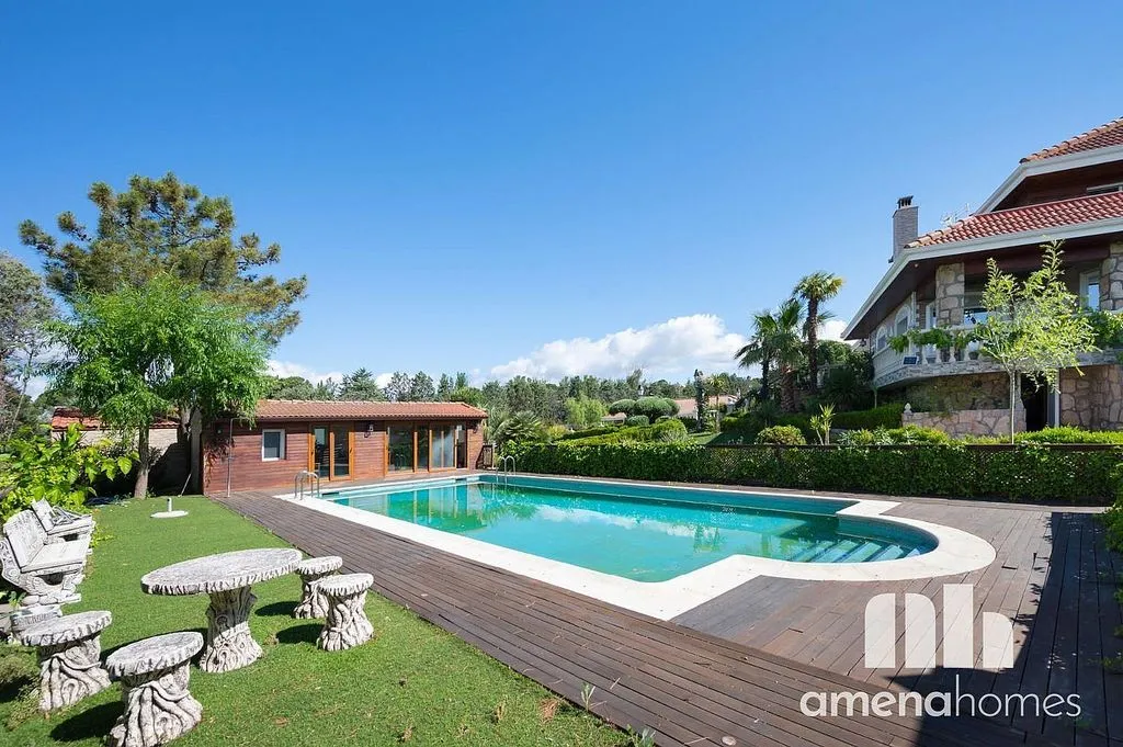 Piscine - Chalet with Pool and Terrace in Santo Domingo