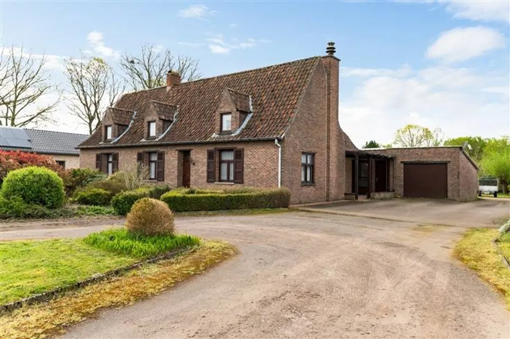 Välivaade - Multi-Purpose Building with Large Garden in Sinaai