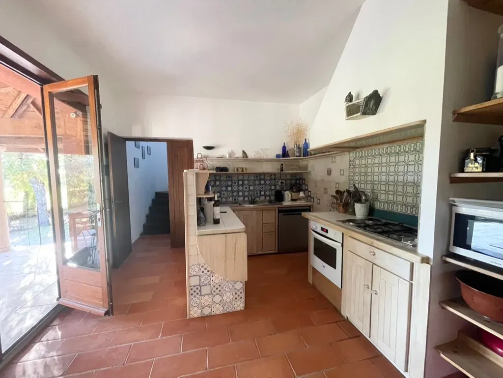 Cucina - Architectural House with Pool in Roussillon