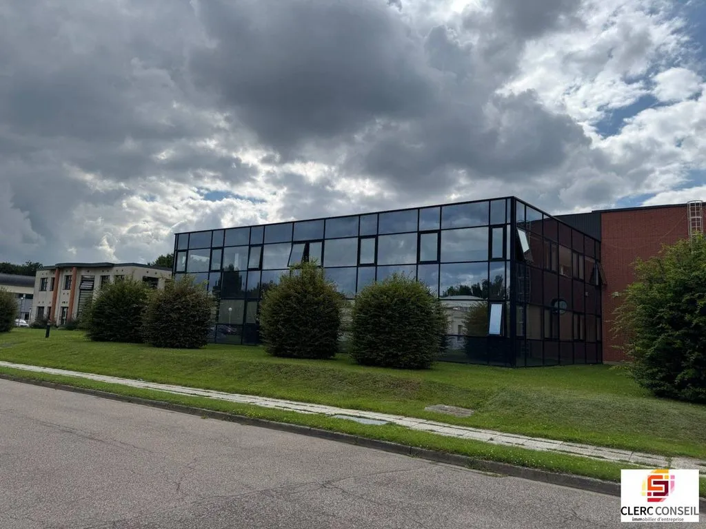 Extérieur - Immeuble de Bureaux avec Parking à Mont-Saint-Aignan