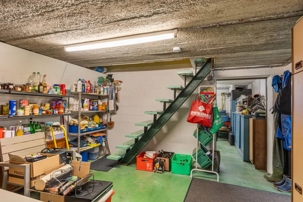 Garage - Villa Rénovée avec Garage à Erps-Kwerps