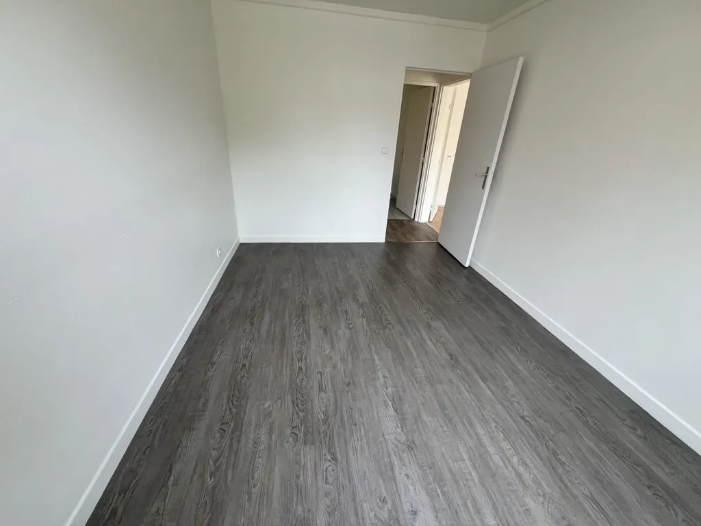 Toad - Apartment with Terrace in Courlancy
