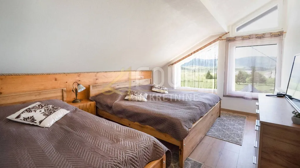 Chambres - Rustic House with Jacuzzi in Vrhovine