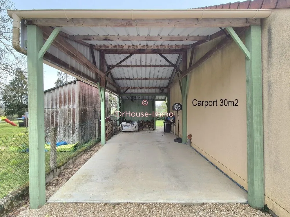 Garage - Detached House with Terrace in Chalon-Sur-Saône