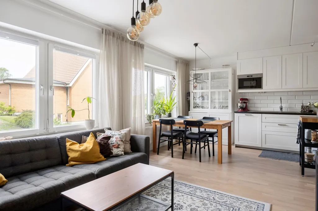 Soggiorno - Modern Flat with Balcony in Kongahälla