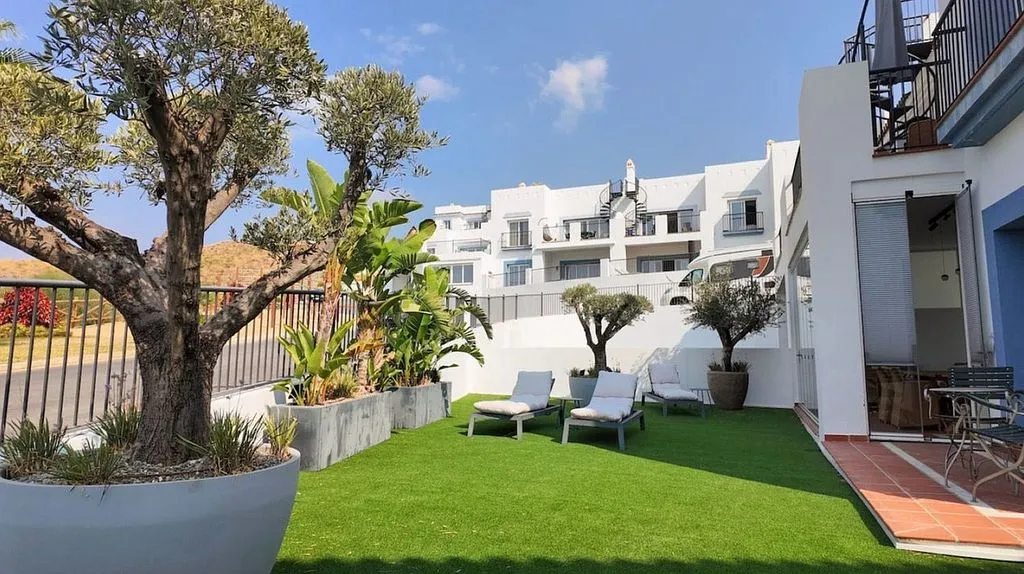 Jardin - Luxury Apartment with Pool in Pueblo Paraíso