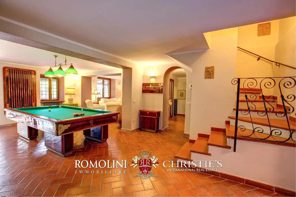 Pièces - Restored Country Villa with Pool in Umbria