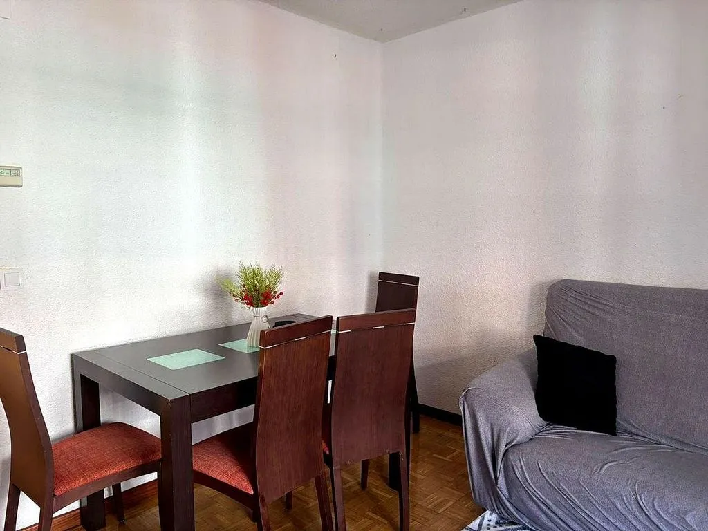 Dining Room - Bright Apartment with Terrace in Guabairo, Madrid