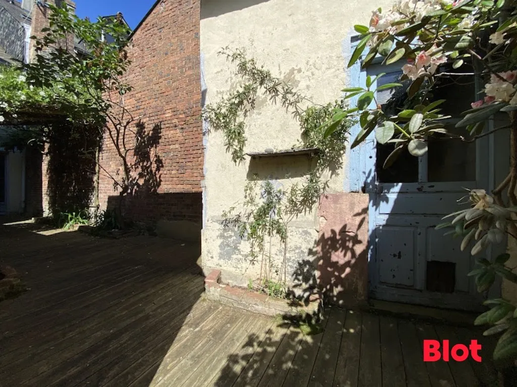 Aed - Charming Townhouse with Patio in Chateaugiron