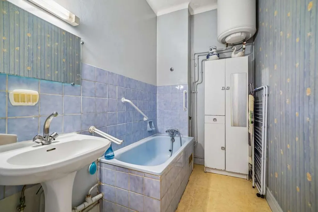 Bagni - T2 Apartment with Balcony in Lyon 7th