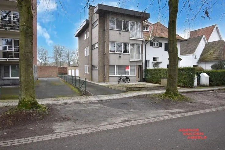Extérieur - Appartement avec 2 Chambres au Cœur de Sint-Andries