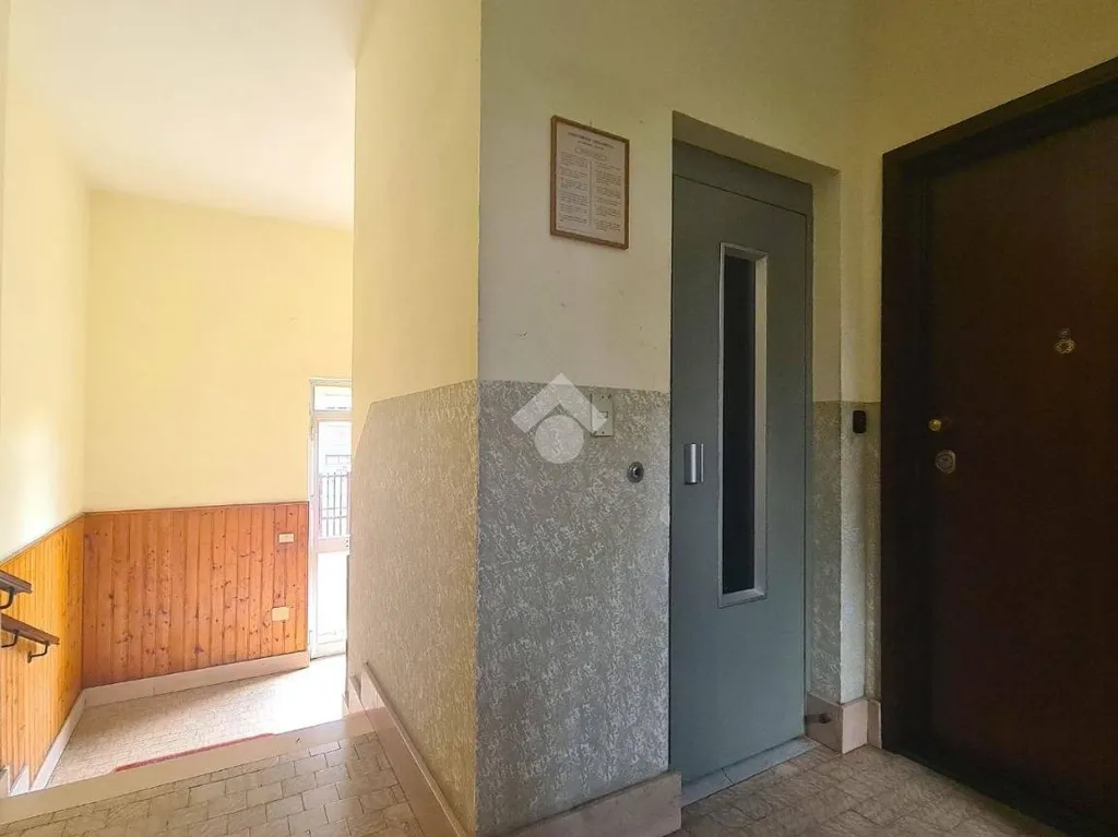 Entrée - Top-Floor Apartment with Balcony in Bra