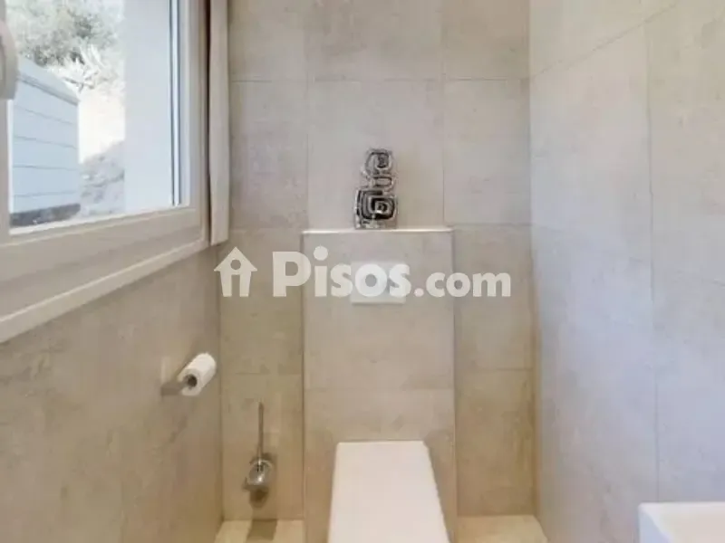 Salles de bain - Maison 4 chambres à ES