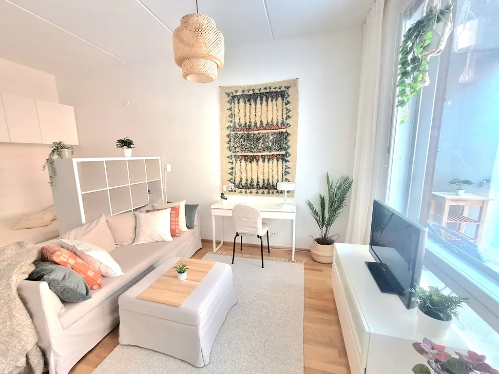 Elutuba - Lofty Apartment with Large Terrace in Kivistö, Vantaa
